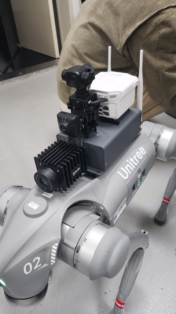 Unitree GO2 로봇
